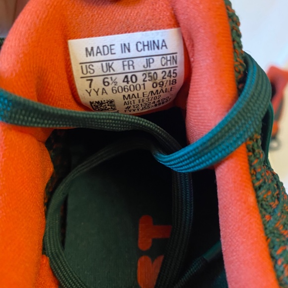 Adidas Ultraboost - Picture 6 of 6